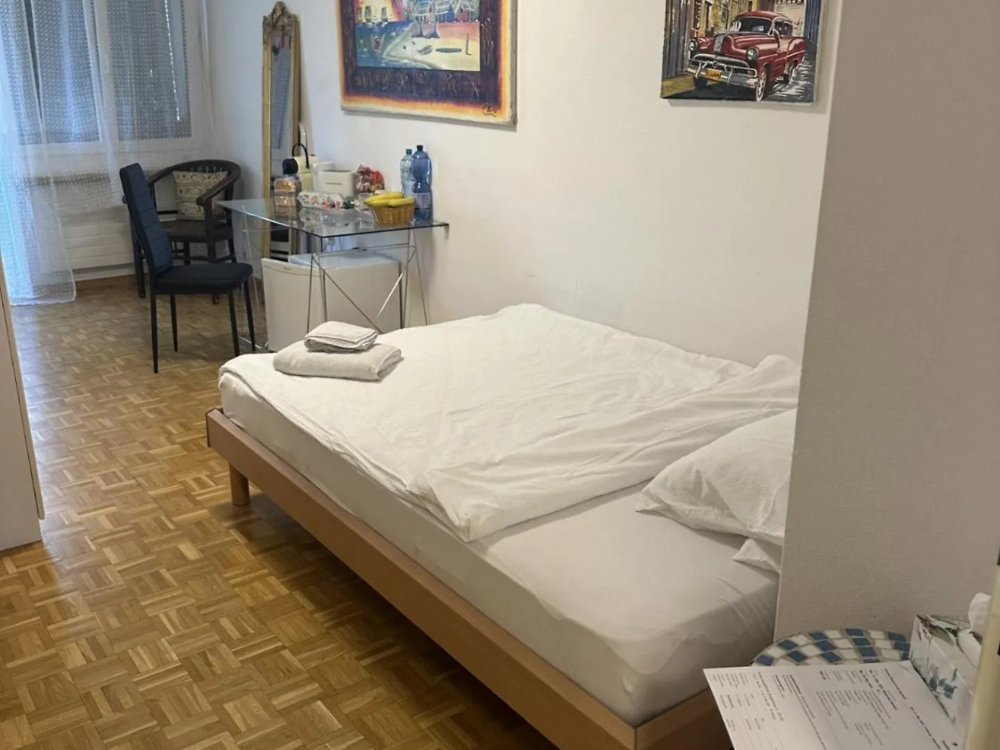 Schoenes Zimmer In Der City Basel Switzerland