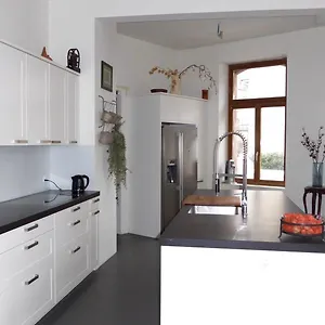 Homestay Georgian Guest, Basel