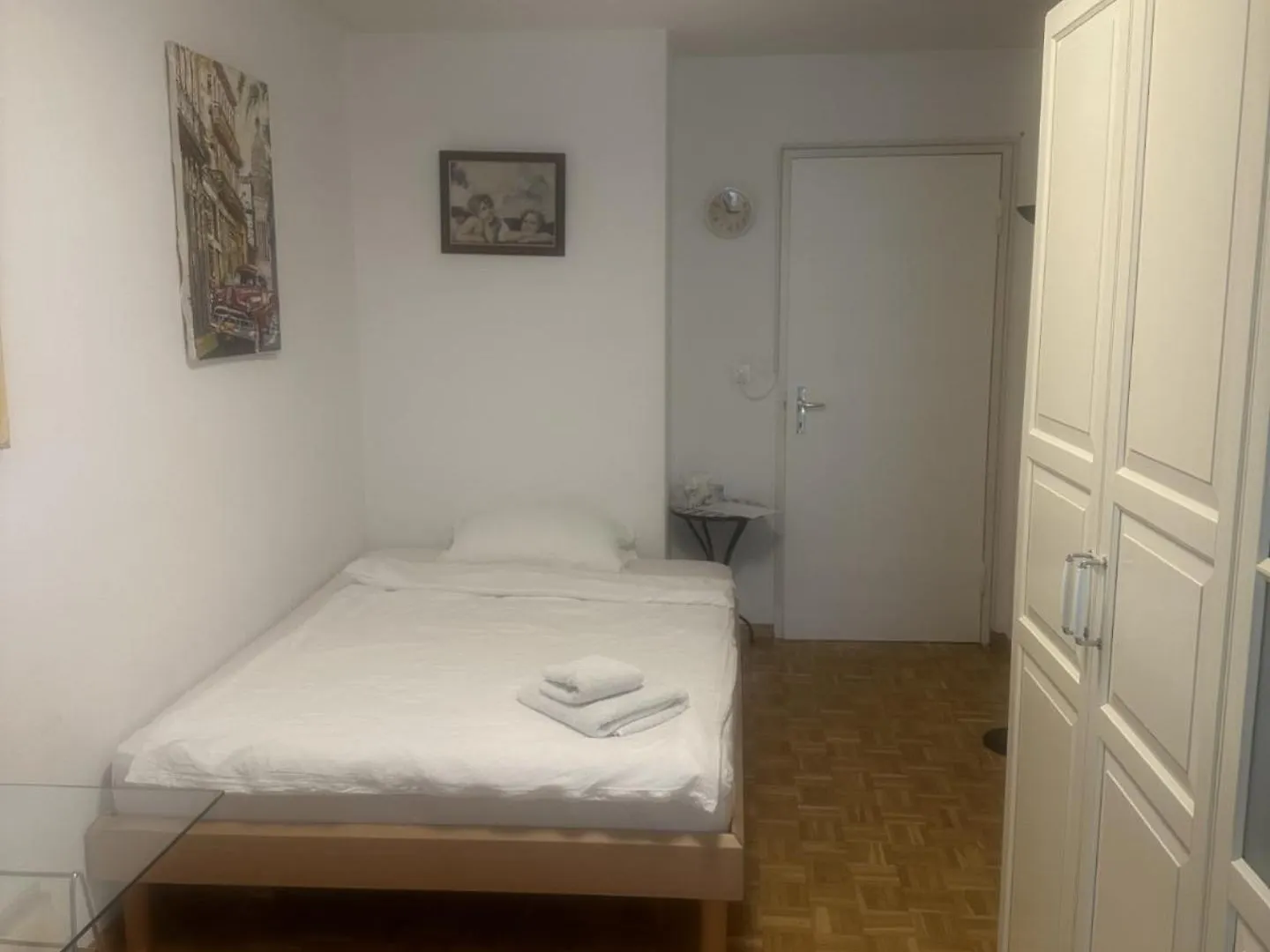 Schönes Zimmer in der City Basel
